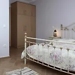Myrtis Villa Nidhrion