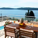 Myrtis Villa