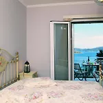 Myrtis Villa Nidhrion