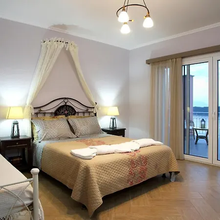 Myrtis Villa